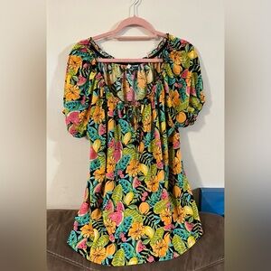 Like New Cato Floral/Tropical Fruit Top Size 18/20W (2X)